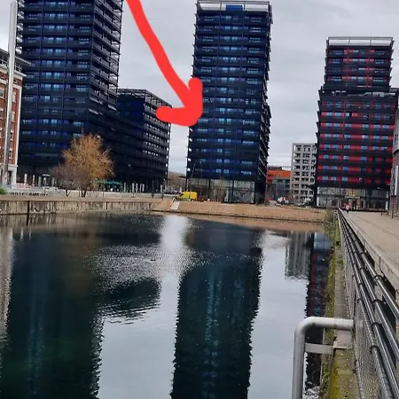 Bel Contemporain Avec Terrasse Climatisation Et Parking Payant En Option Appartement