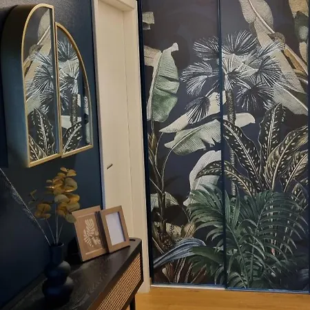 Appartement Bel Contemporain Avec Terrasse Climatisation Et Parking Payant En Option